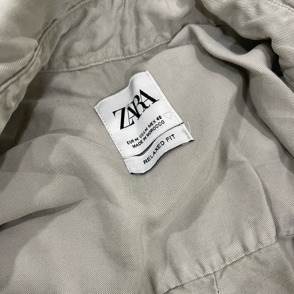 Button up top - Picture 2 of 2